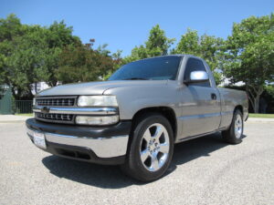 2001 Chevrolet Silverado LS 1500 Shortbed Pickup