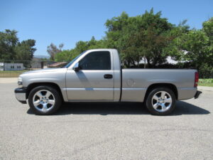 2001 Chevrolet Silverado LS 1500 Shortbed Pickup - Image 3