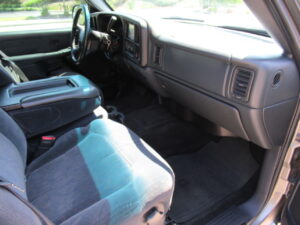 2001 Chevrolet Silverado LS 1500 Shortbed Pickup - Image 8