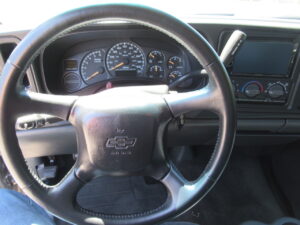 2001 Chevrolet Silverado LS 1500 Shortbed Pickup - Image 9