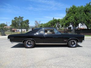 1966 Pontiac GTO Coupe Tri-Power - Image 6
