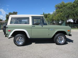 1970 Ford Bronco 4x4 - Image 6