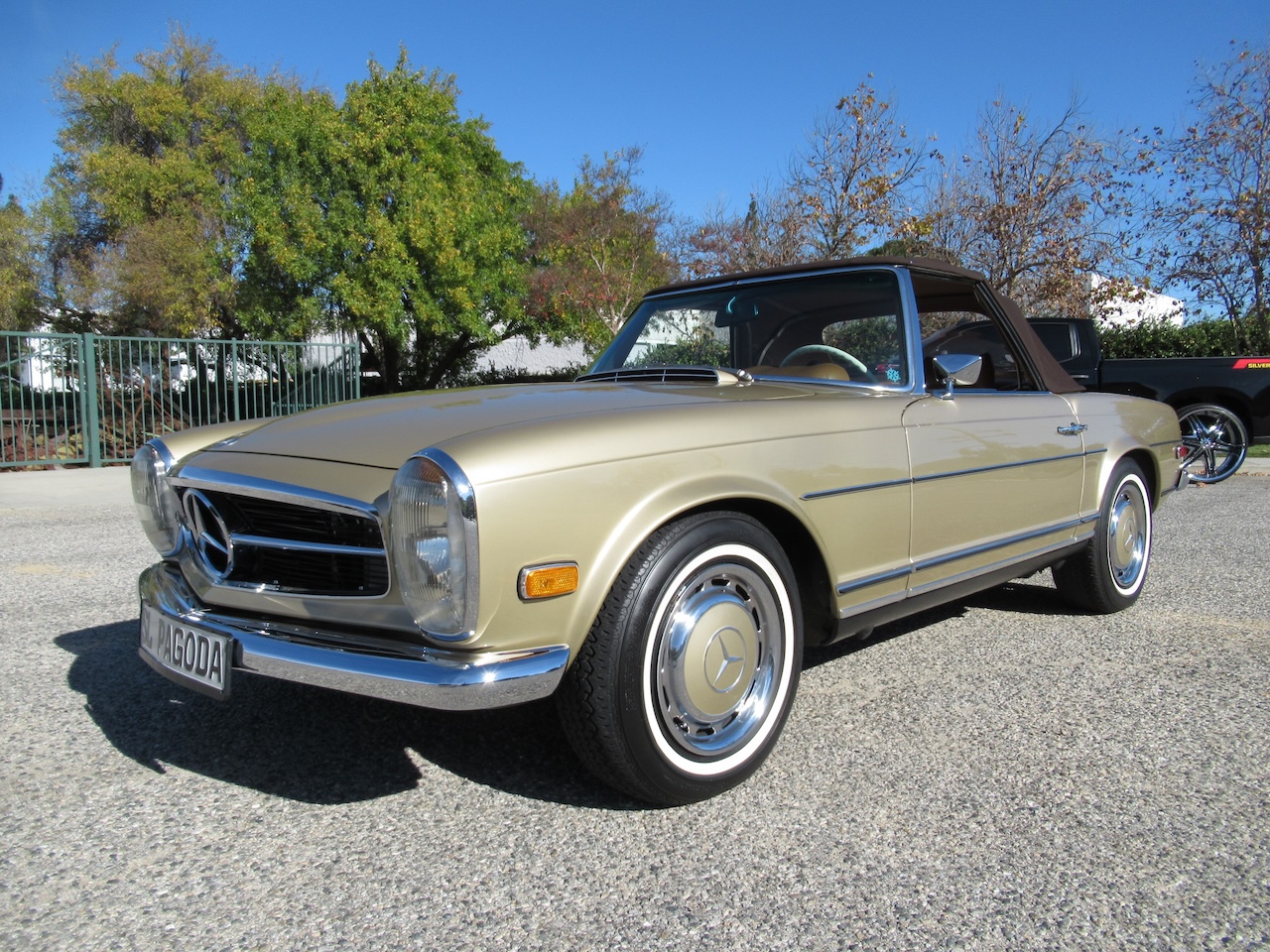 1970 Mercedes Benz 280SL Roadster