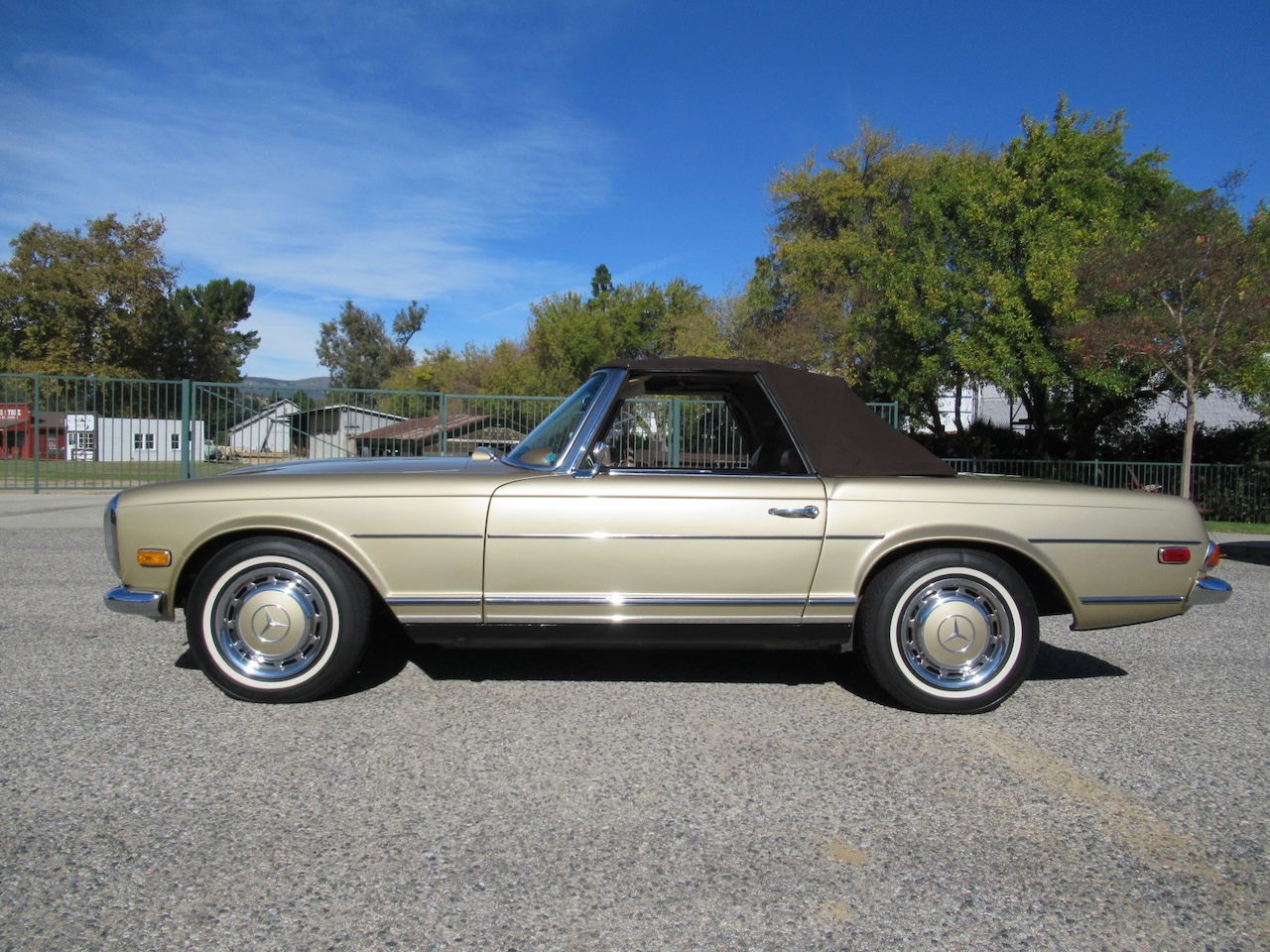1970 Mercedes Benz 280SL Roadster - Image 3