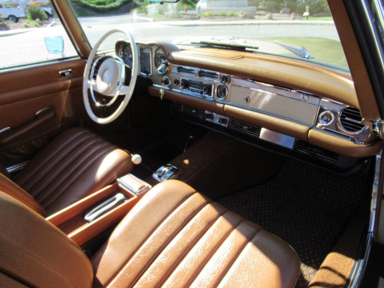 1970 Mercedes Benz 280SL Roadster - Image 8