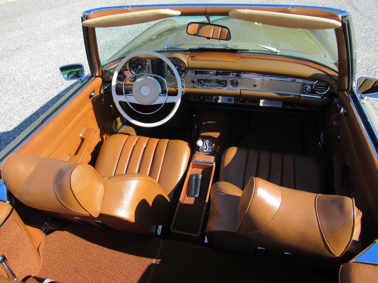 1970 Mercedes Benz 280SL Roadster - Image 11