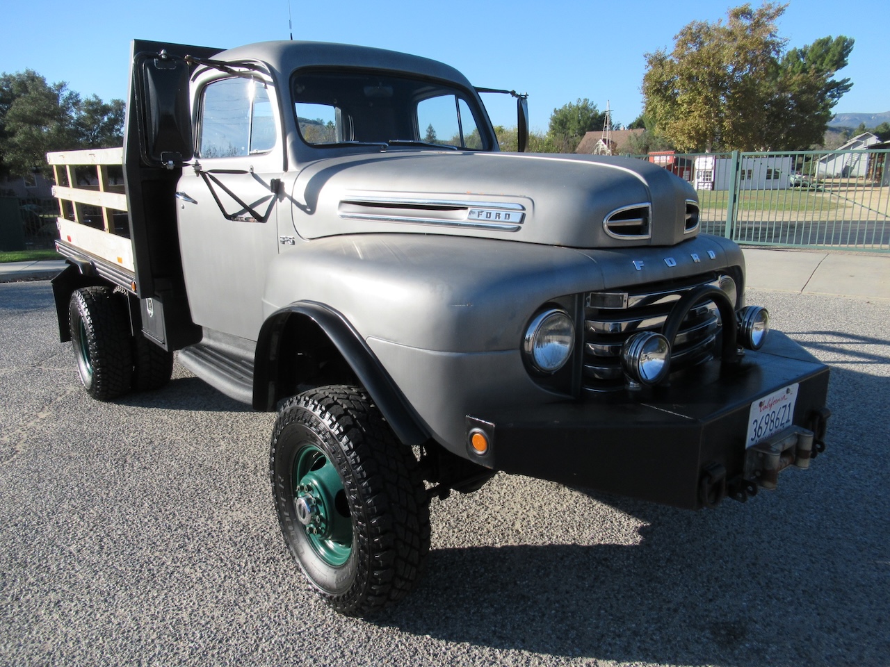 1948 Ford F-5 Custom Flatbed - Image 22