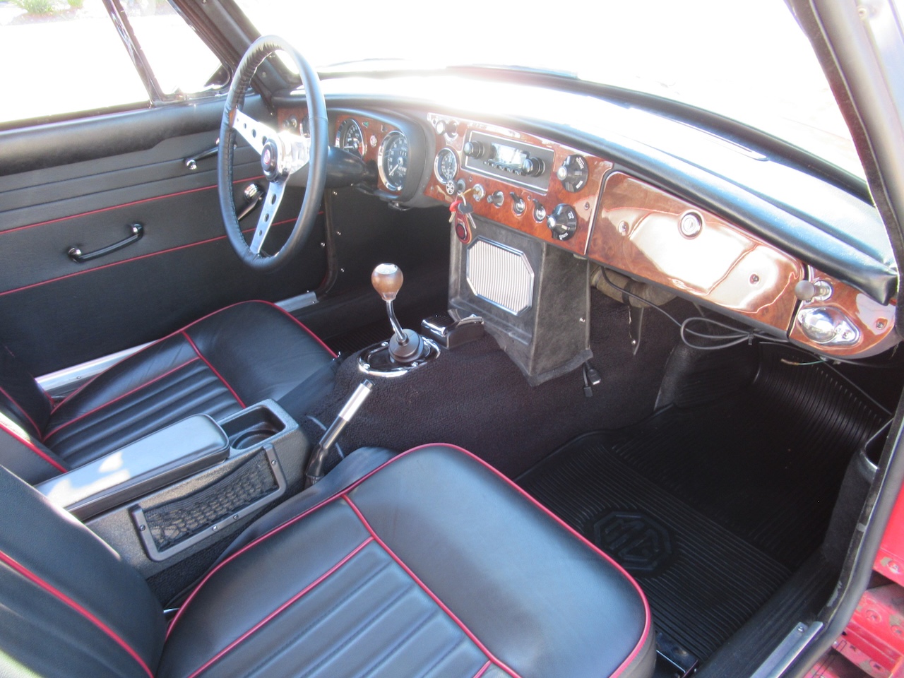 1967 MGB GT Special - Image 8