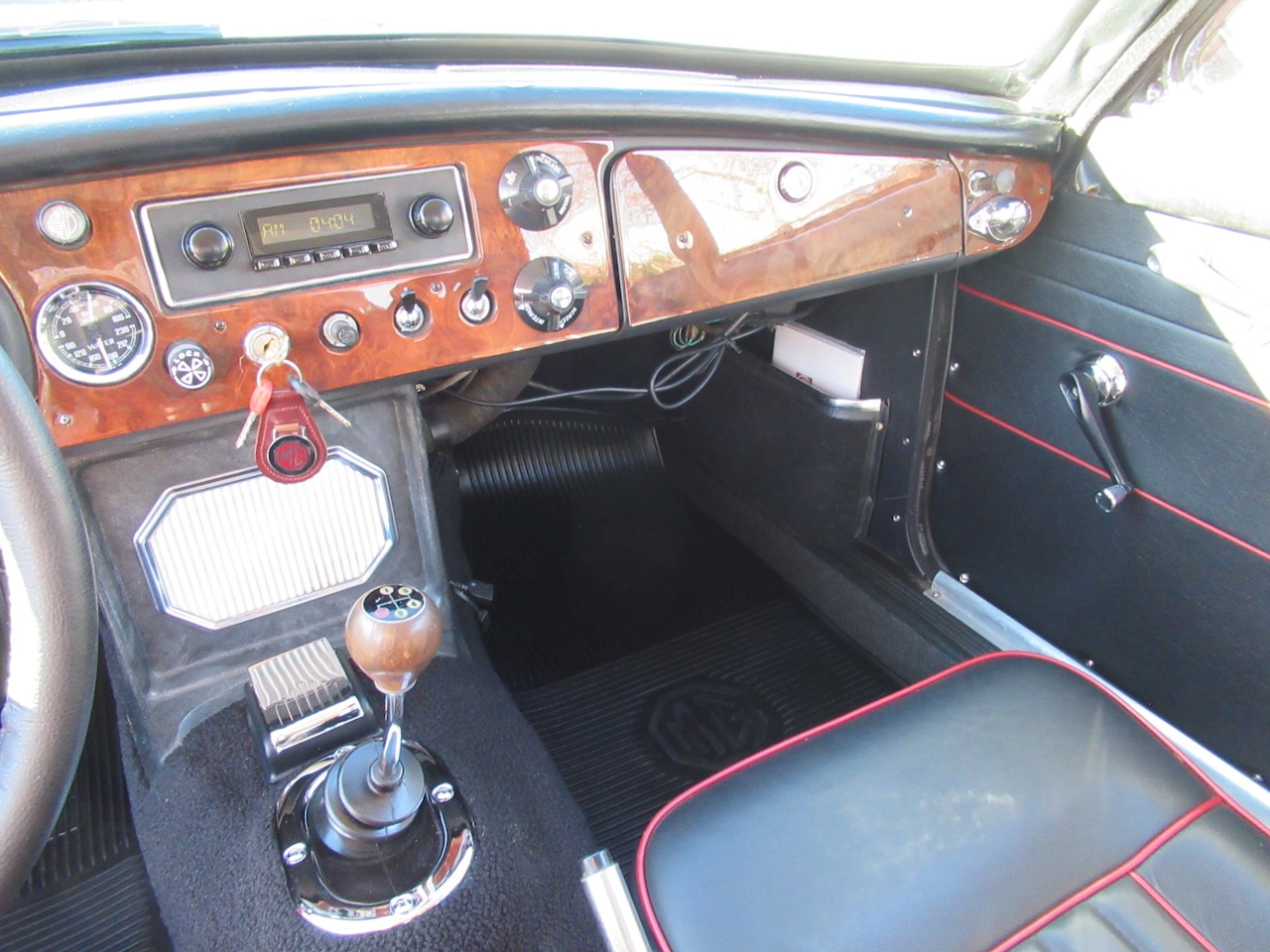 1967 MGB GT Special - Image 10