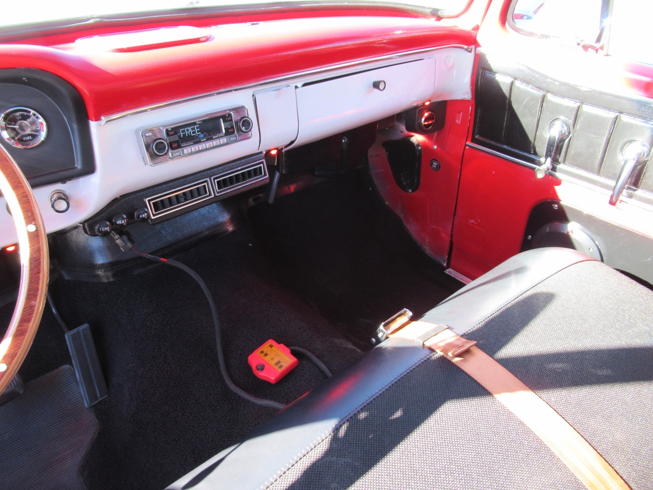 1965 Ford F100 Custom Cab Short Bed Pickup - Image 10