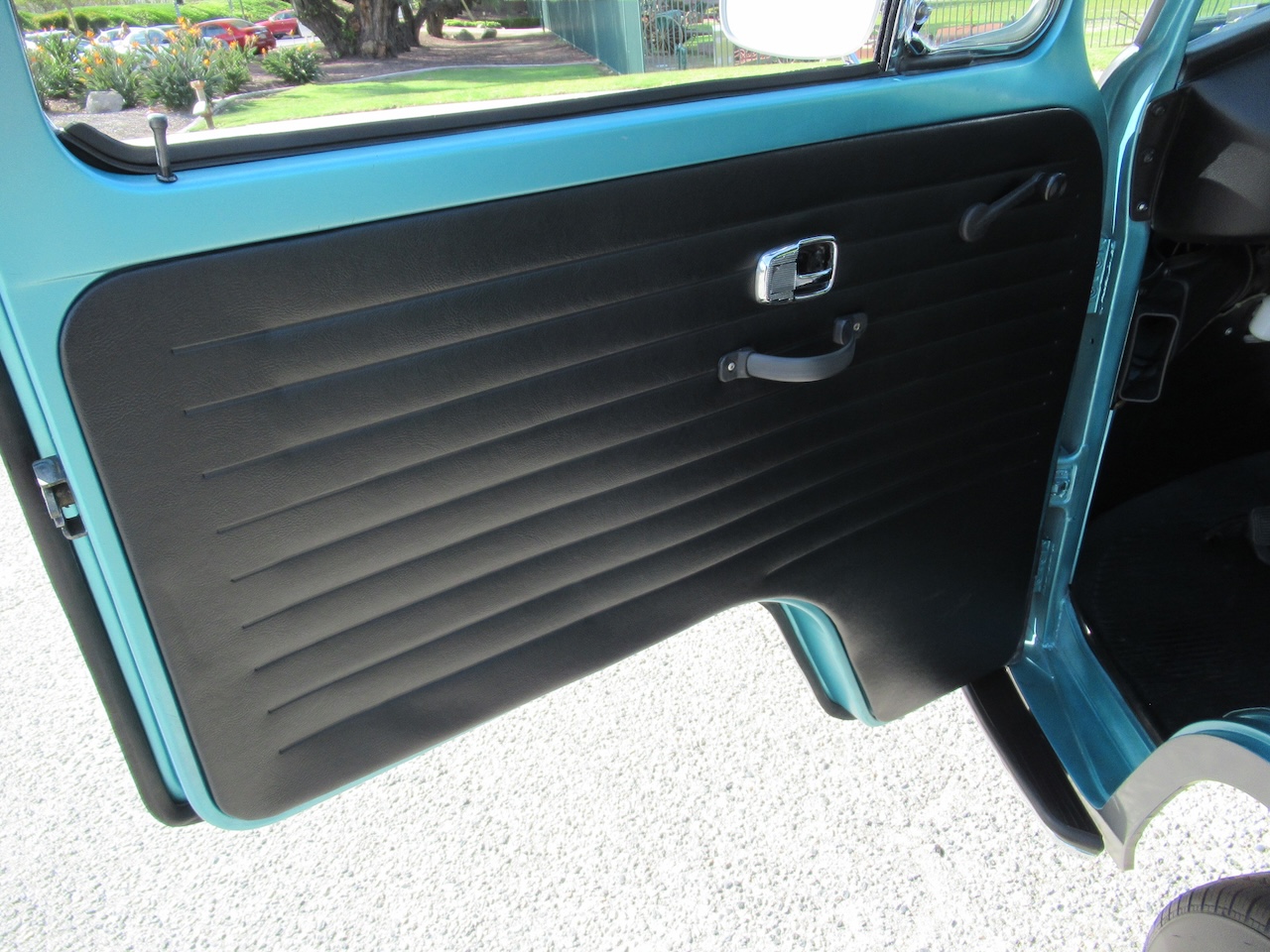 1968 Volkswagen Type 2 Microbus - Image 12