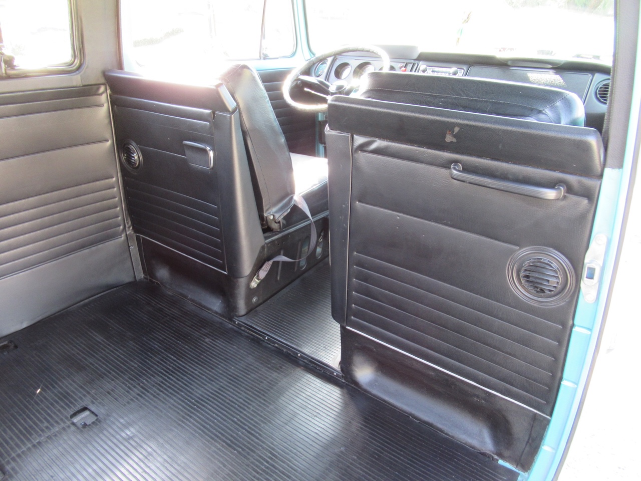 1968 Volkswagen Type 2 Microbus - Image 20