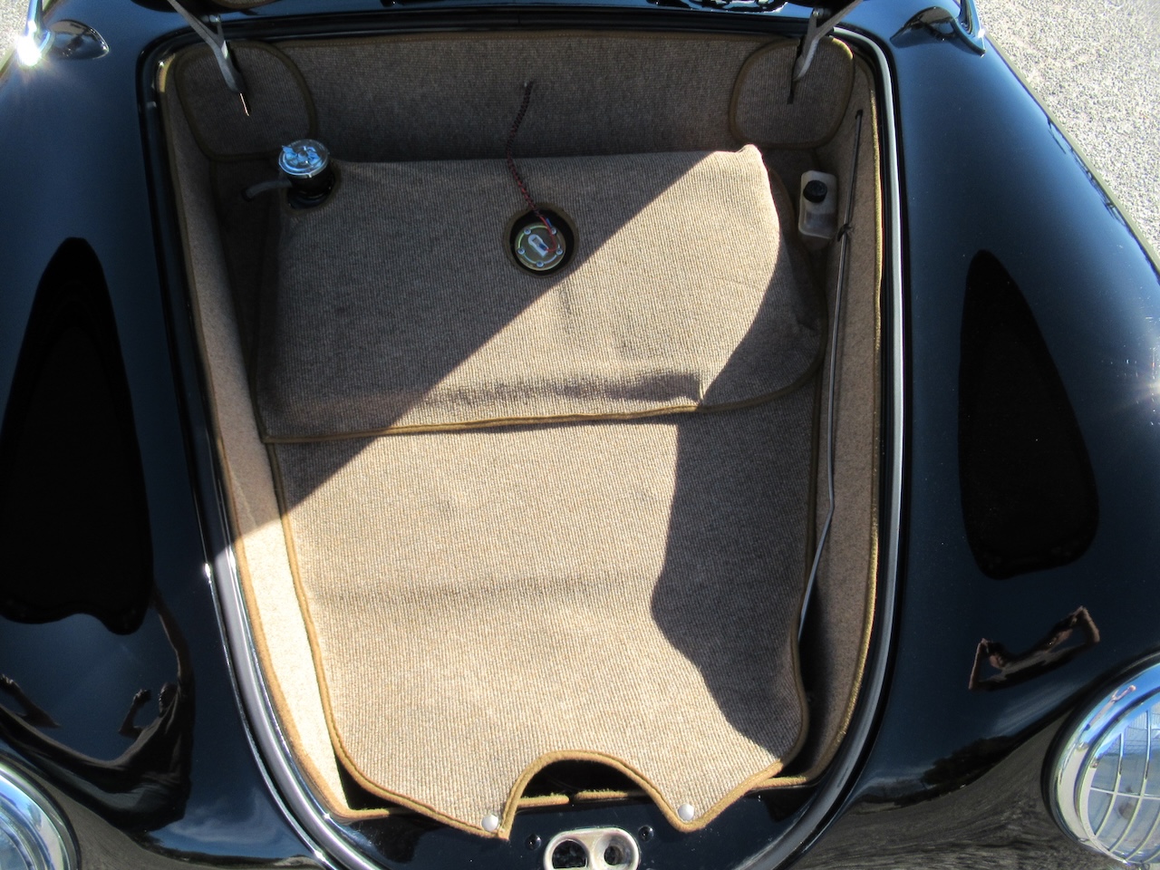 1957 Porsche Speedster Replica - Image 22