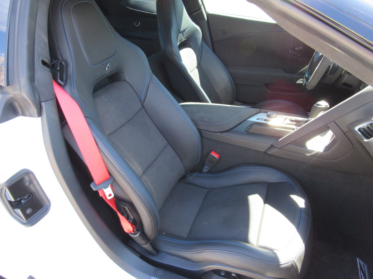 2019 Chevrolet Corvette ZR1 Coupe 3ZR Package - Image 11