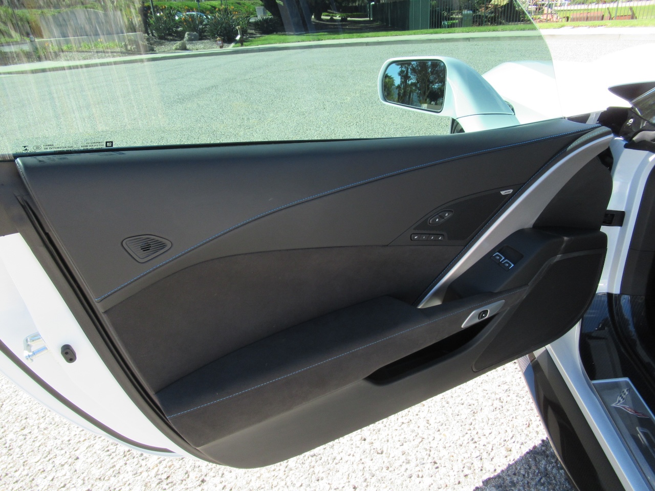 2019 Chevrolet Corvette ZR1 Coupe 3ZR Package - Image 12