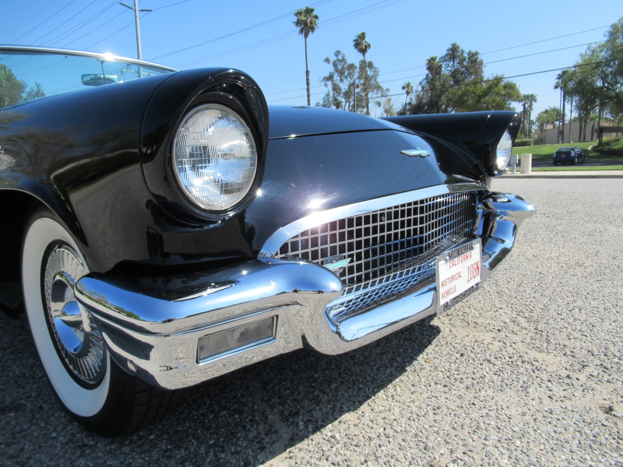 1957 Ford Thunderbird Roadster - Image 28