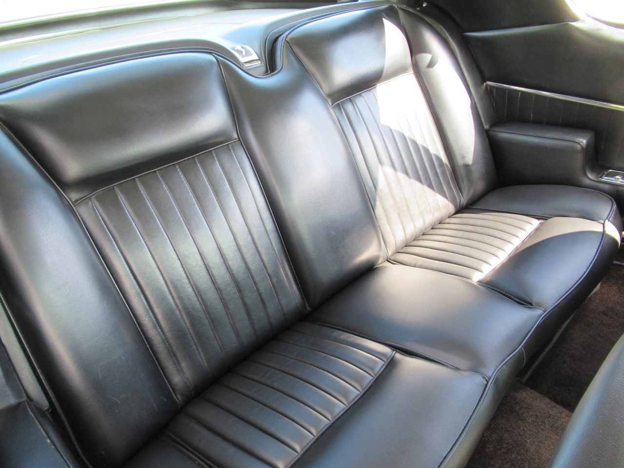 1963 Studebaker Avanti R2 Supercharged - Image 11