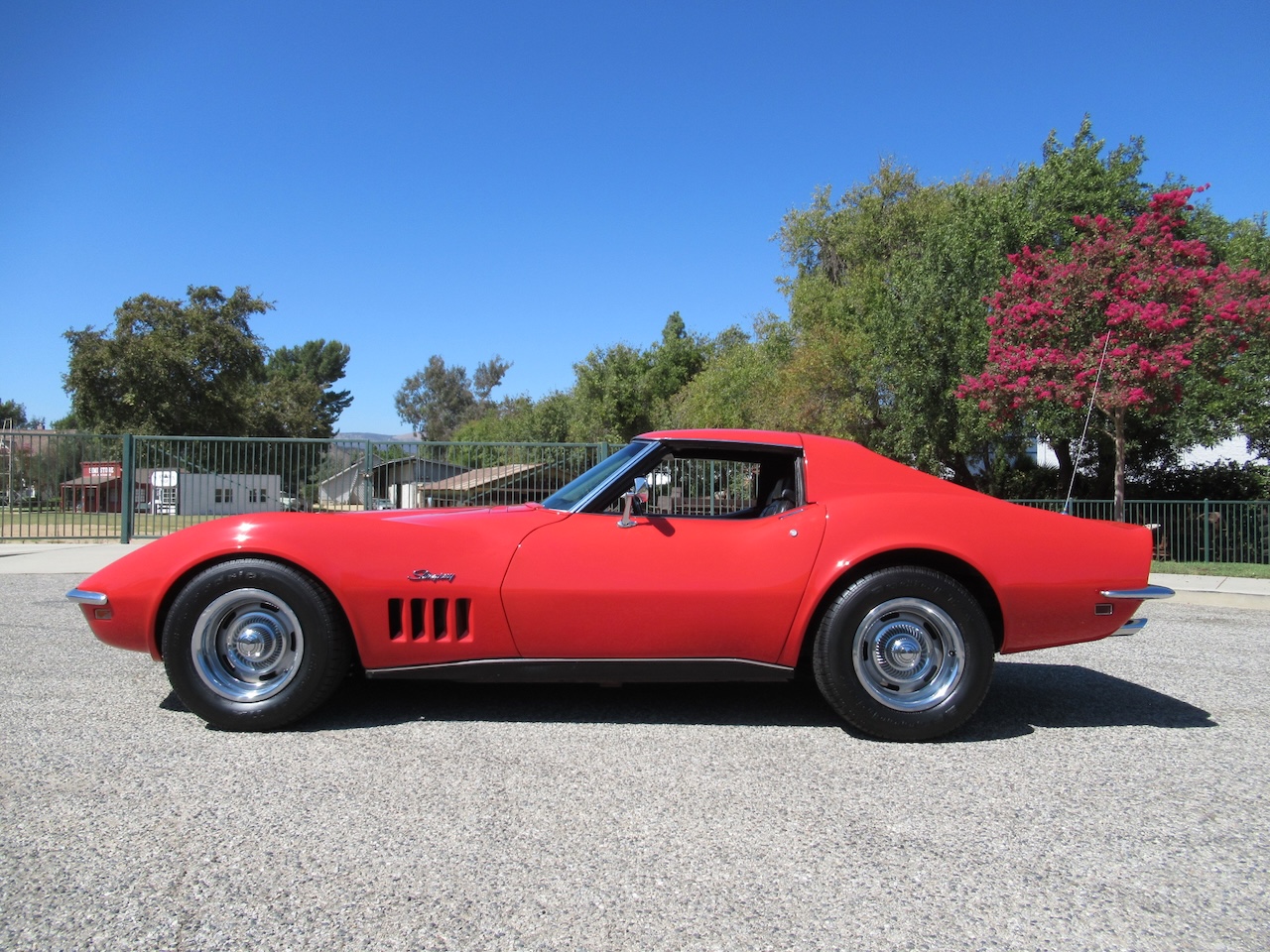 1969 Chevrolet Corvette 427 Coupe - Image 2